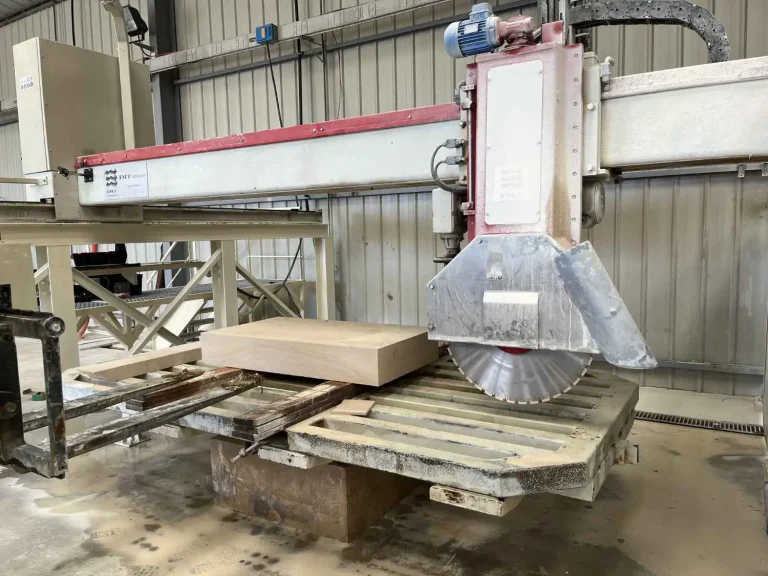 Dépannage Banc de Scie par C2M Electronics